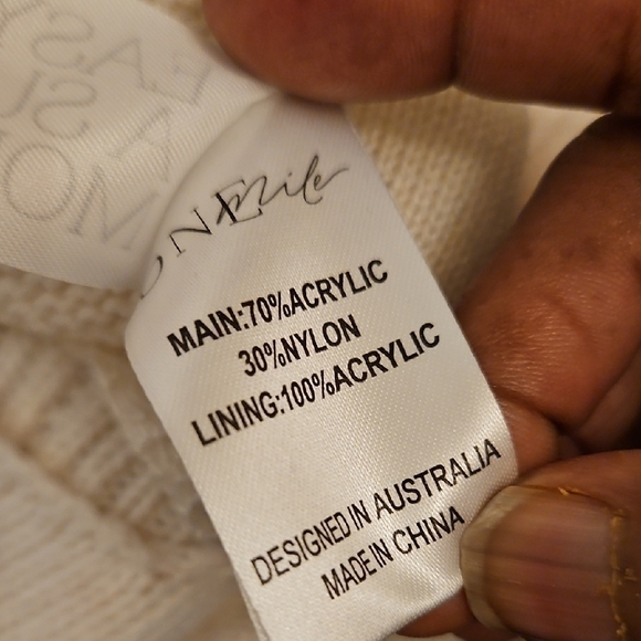 One Mile Open Back Oversized Crewneck Sweater - Picture 11 of 12